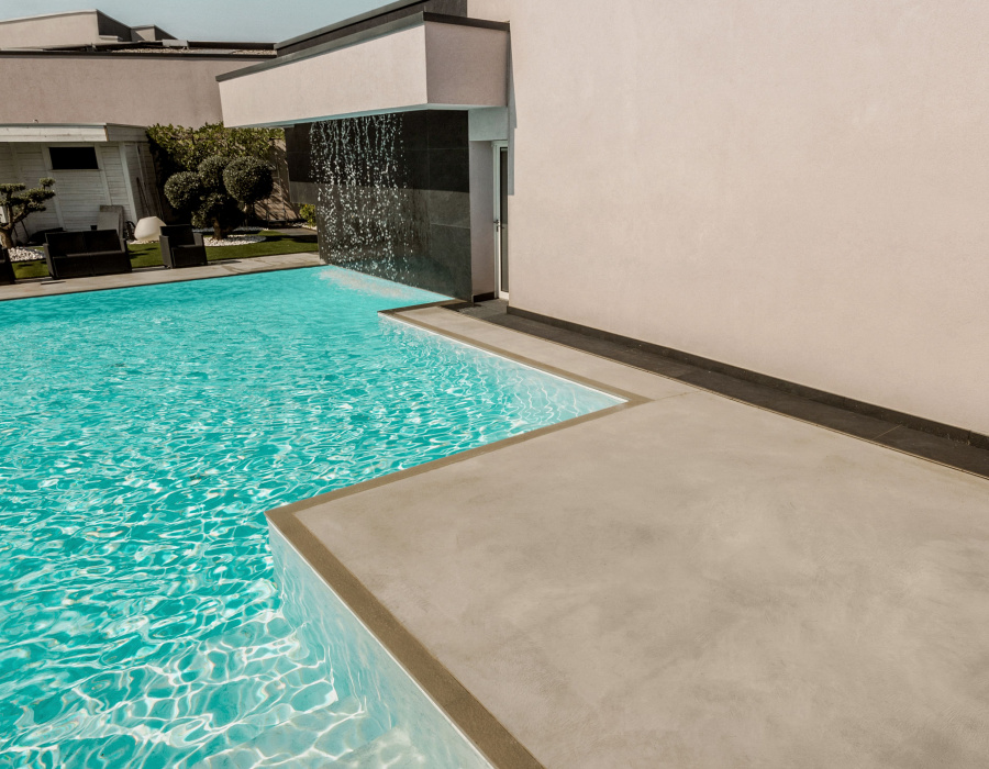 Skygrip pavimento effetto grip basso spessore per esterni, finitura platinum. Villa privata, Porto Mantovano (MN) 08