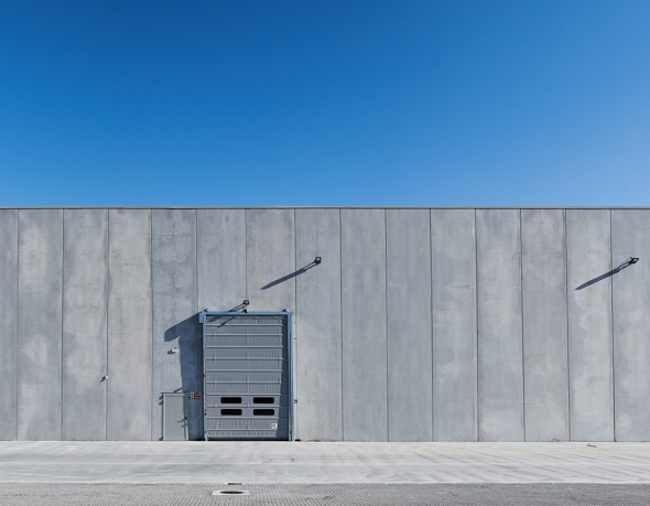 Pavilux®, industrial floor, concrete color. Zignago Vetro, Fossalta di Portogruaro (VE). Project: Zeno Pucci + Architects