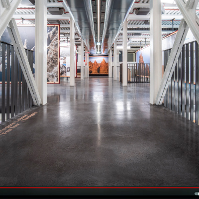 Dietro le quinte di Ca’ Scarpa. In un video, la realizzazione dei pavimenti Skyconcrete.